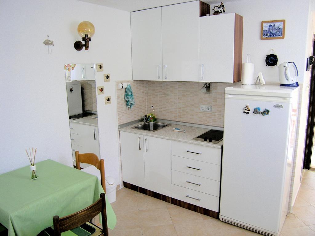 Studio Apartment Tamara Krk Town Room photo