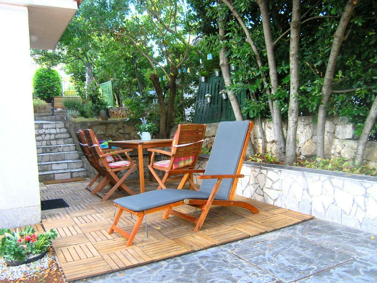 Studio Apartment Tamara Krk Town Exterior photo
