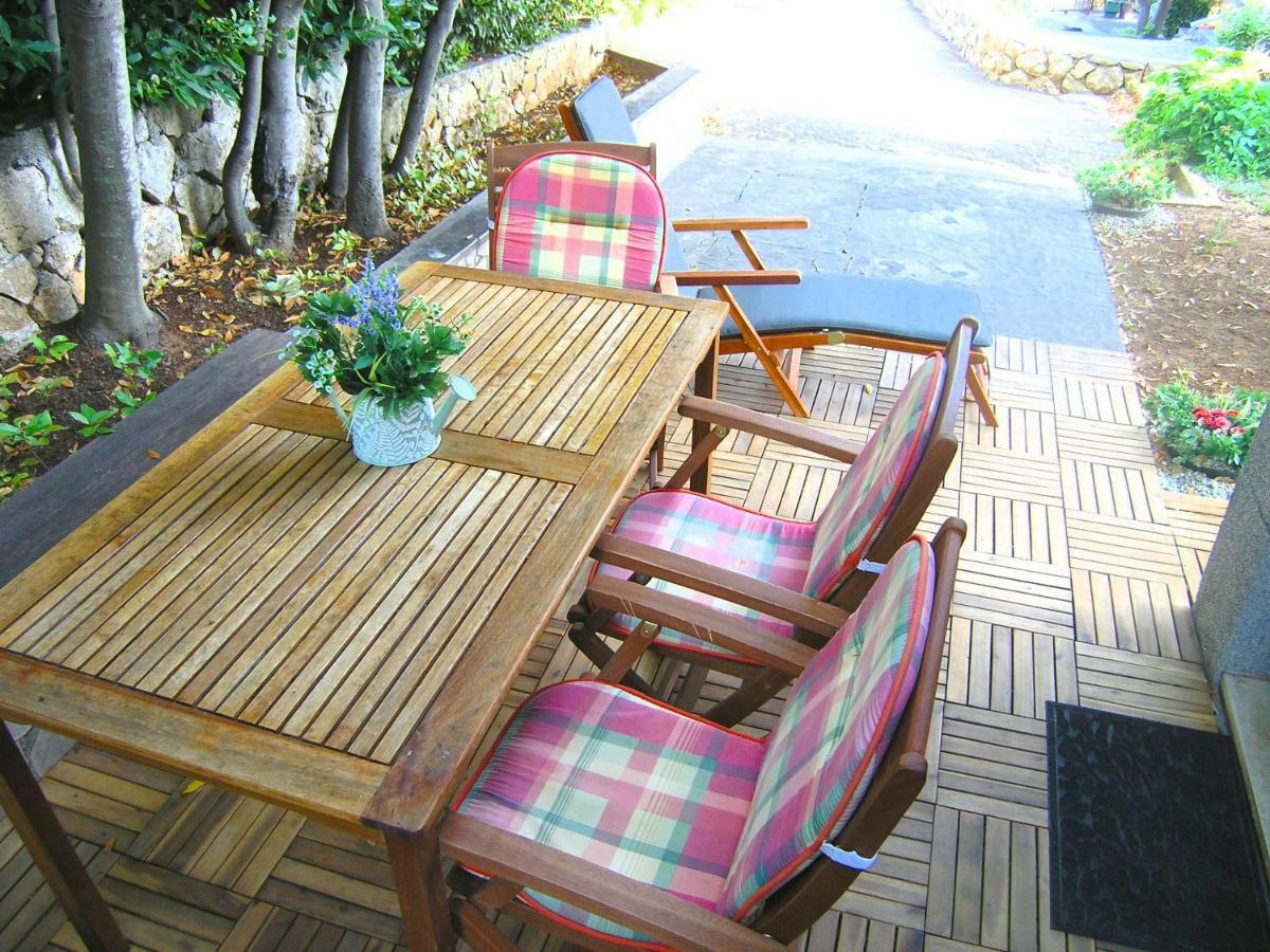 Studio Apartment Tamara Krk Town Exterior photo